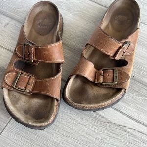Roots 2 strap sandals
